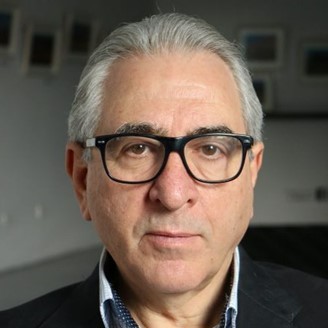 Dr Jon Carrano